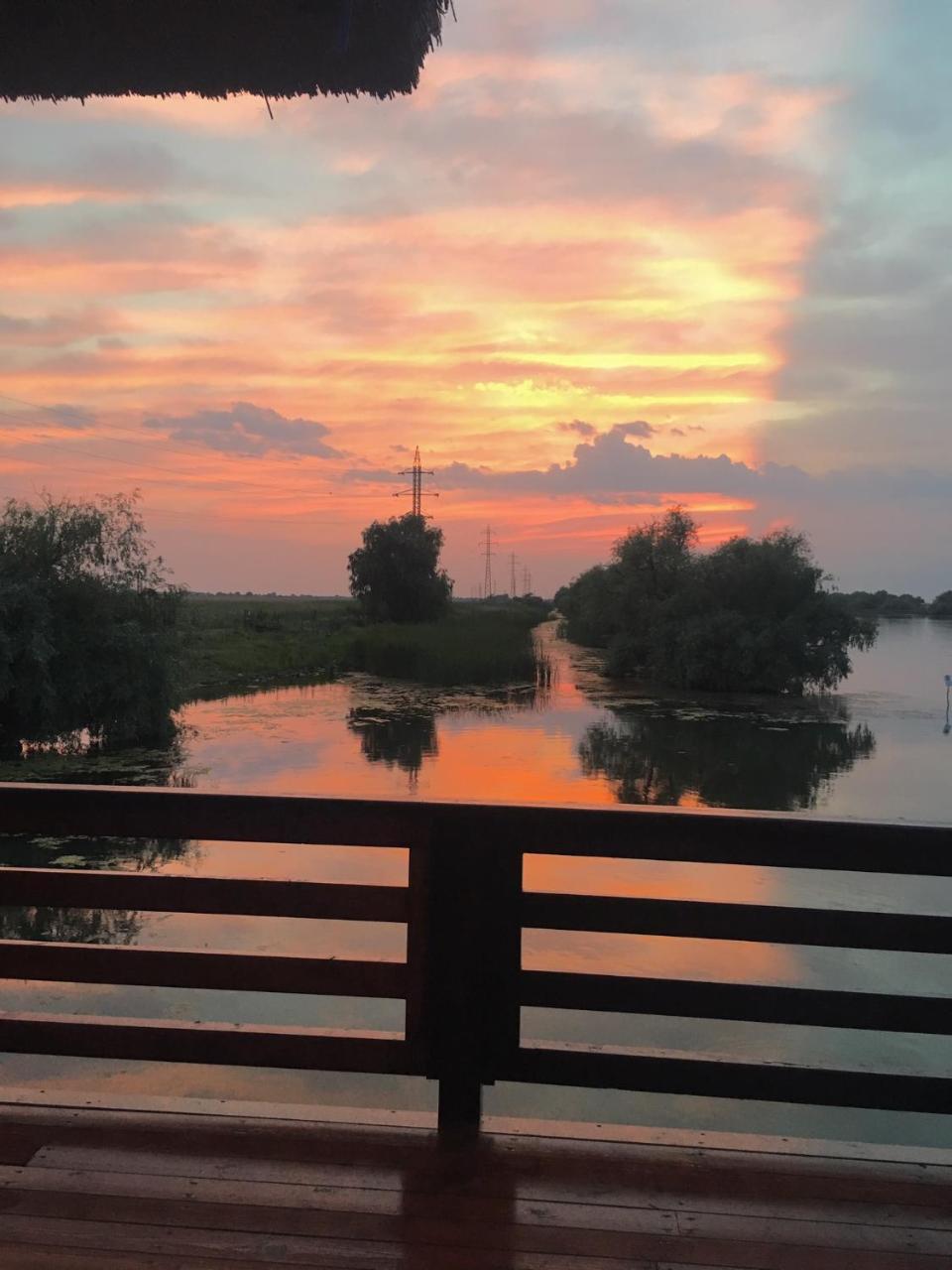 Pensiunea Obretin All Inclusive Mila Douazeci si Trei Bagian luar foto